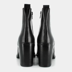 CP-I24D-02- TRONCHETTI^OSCAR&THAIS Clearance