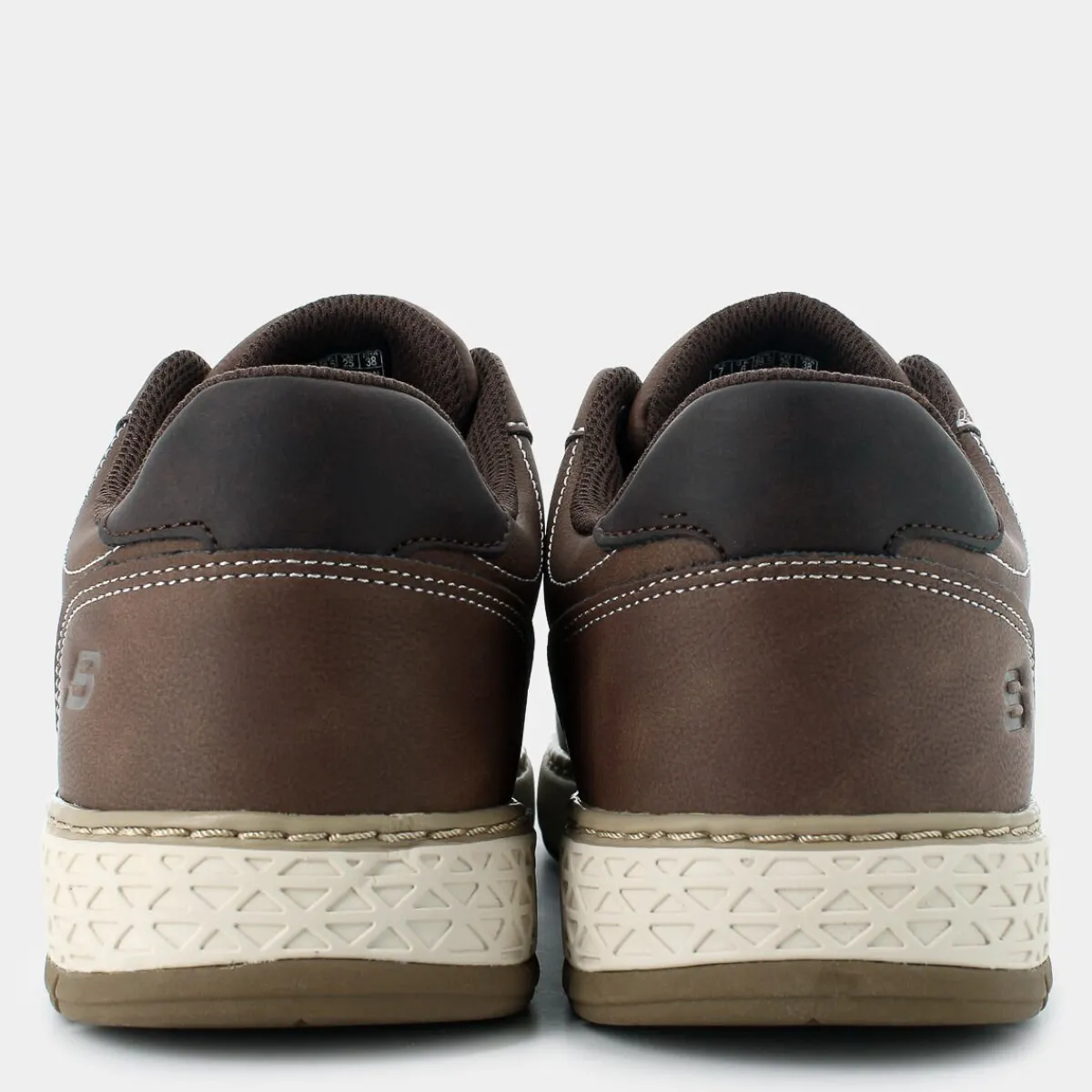 205234GARLANBROWN- STRINGATE^SKECHERS Outlet